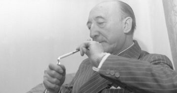 Wenceslao Fernández Flórez y sus incisivas crónicas en las «Acotaciones de un oyente»