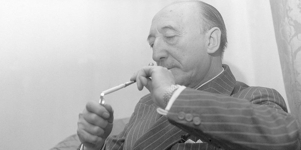 Wenceslao Fernández Flórez y sus incisivas crónicas en las «Acotaciones de un oyente»