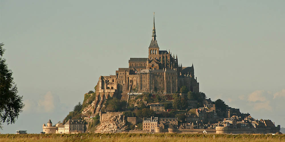 «La opción benedictina»: ¿fortalecer una minoría creativa o poner muros a la fe?