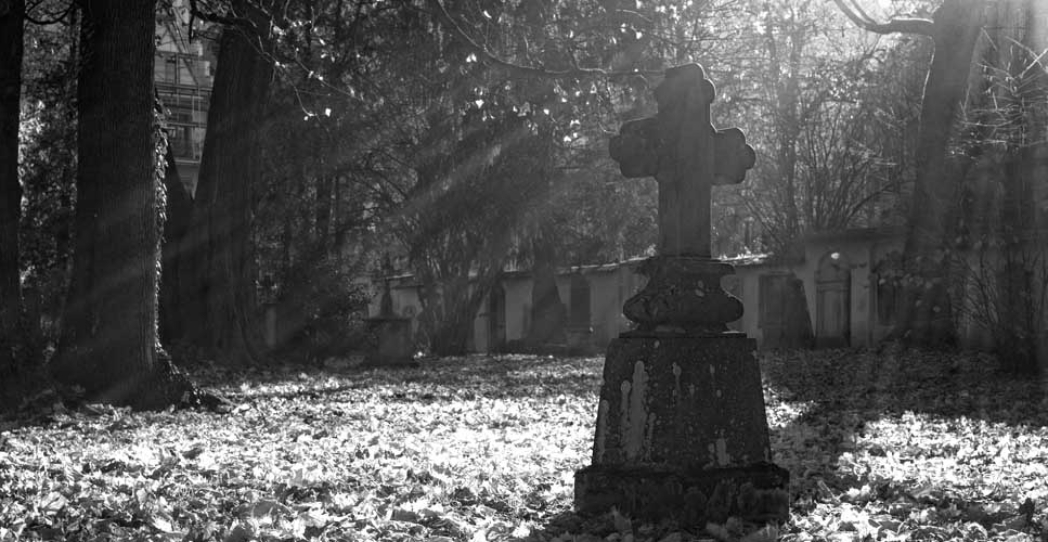 Santos por zombis. Halloween no debe banalizar la muerte