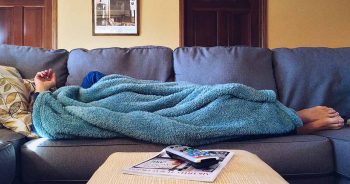 ¿Qué retiene a los jóvenes en casa de sus padres?