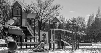 Tan pocos niños como en la posguerra y el problema no es el dinero