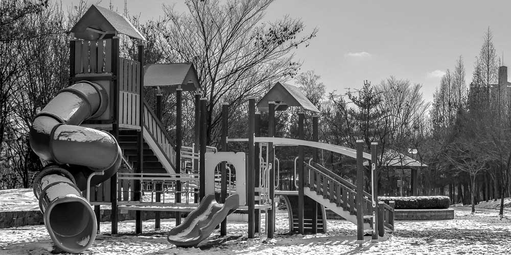 Tan pocos niños como en la posguerra y el problema no es el dinero