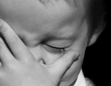 El sufrimiento sucio y limpio en las relaciones familiares