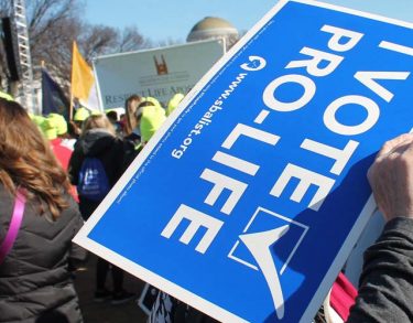 Cultura provida en la agenda política: de Donald Trump a Pablo Casado