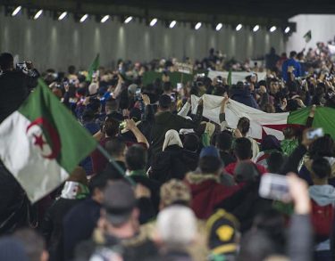 Buteflika y el régimen de Argelia se resisten a morir