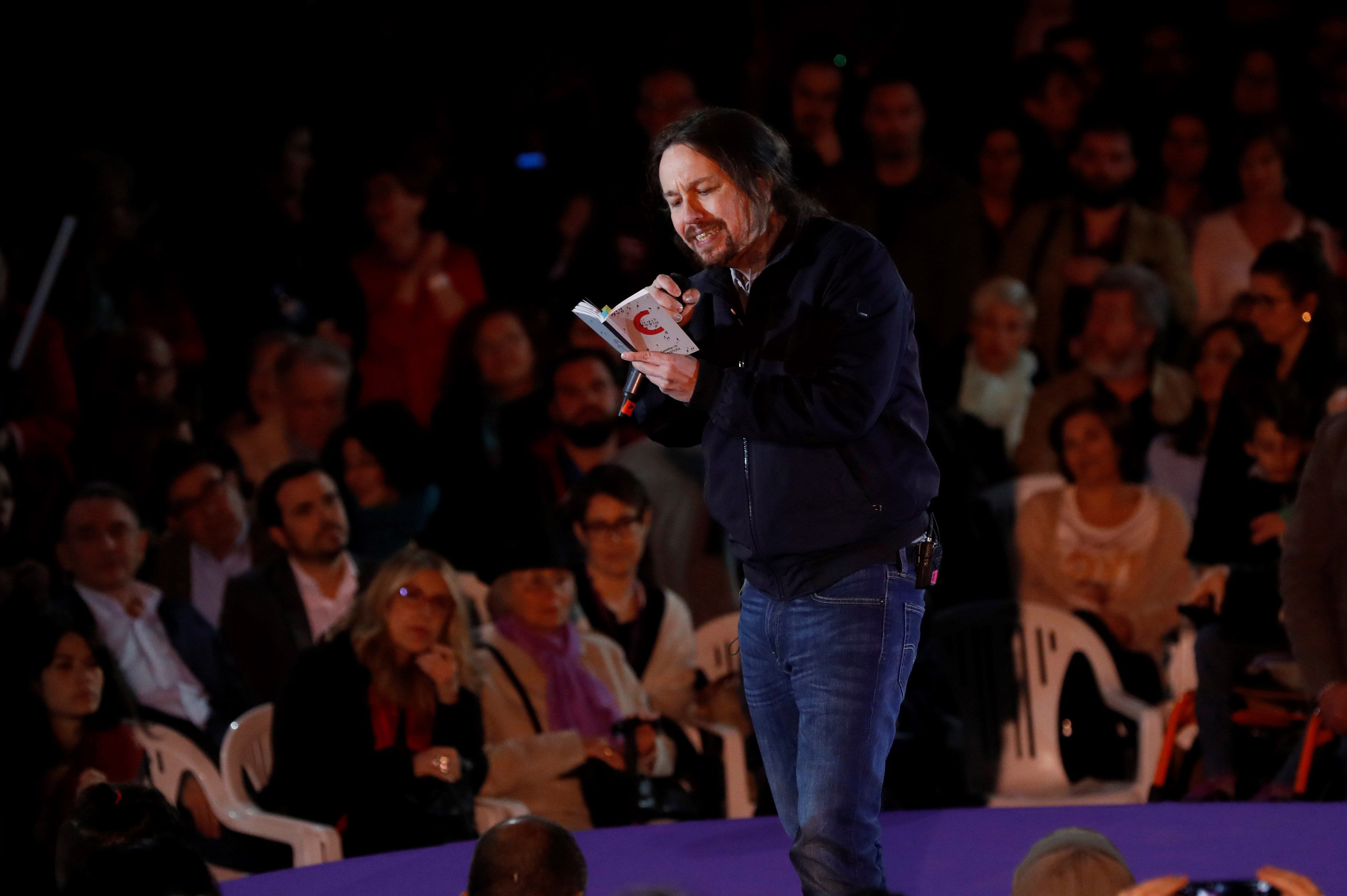 Pablo Iglesias vuelve atacando la libertad de los bancos y de los medios