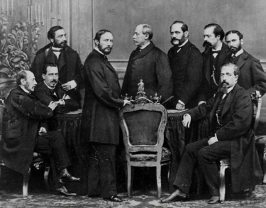 Conservadores y liberales. Políticas que explican la historia de España