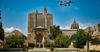 Stanford y Yale aceptan a tu hijo por un módico precio