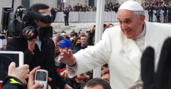 Dejemos al Papa en paz