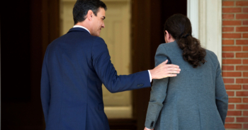 La tabla de salvación de Pablo Iglesias se llama Pedro Sánchez