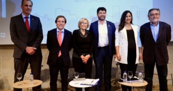 Manuela Carmena, acorralada