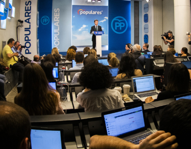 Sumar, no dividir, a los desacomplejados intransigentes, sin complejos