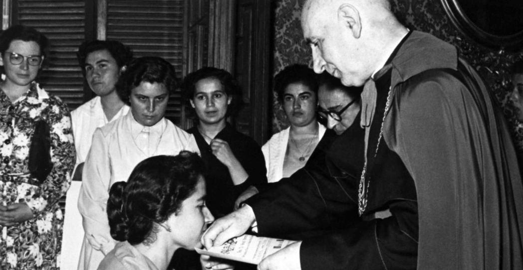 Ángel Herrera y la mujer