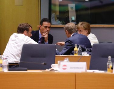 La Europa ingobernable abre más la brecha entre el Este y el Oeste