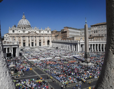 Los no creyentes entran en el Vaticano