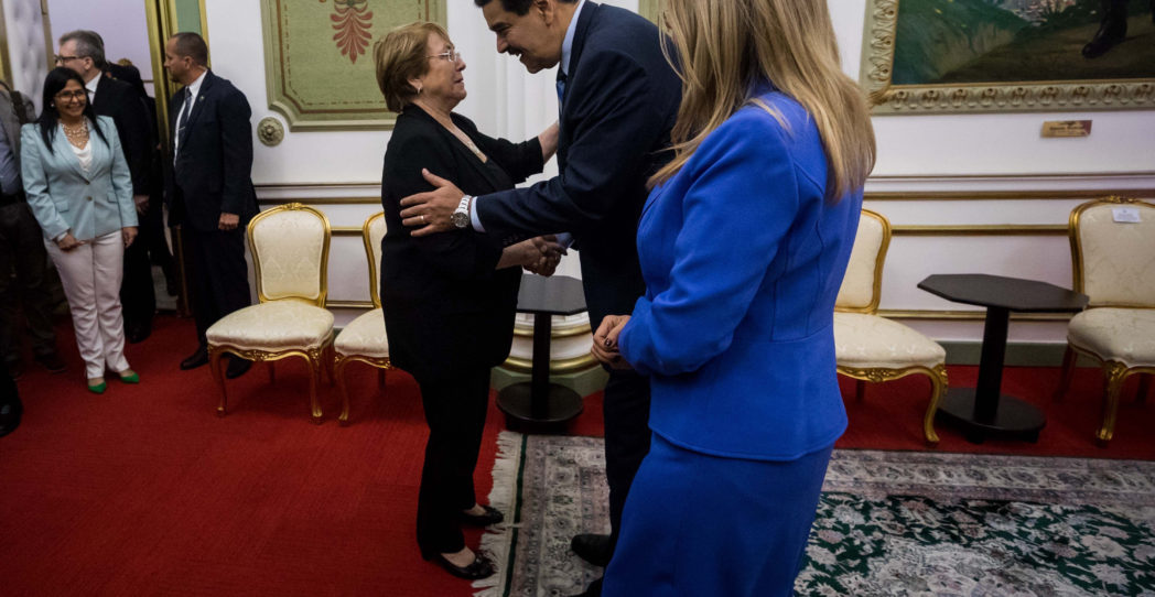 Michelle Bachelet en Venezuela: la manipulación de Maduro y las denuncias de Guaidó