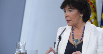 Todos los escaños son legales, pero ¿es legítimo pactar con todos?