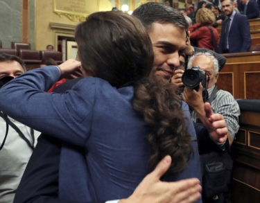 Del diálogo de la derecha a los sillones de la izquierda