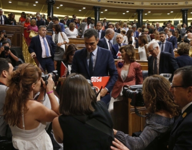 Suspendido hasta septiembre: Sánchez pierde la investidura
