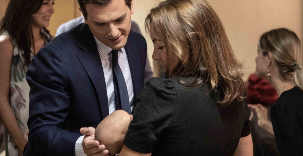 Vientres de alquiler frente a vientres altruistas