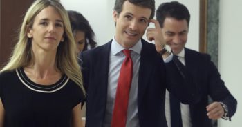 España suma y el PP sigue