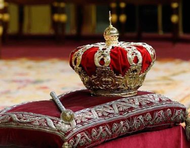 La revolución monárquica