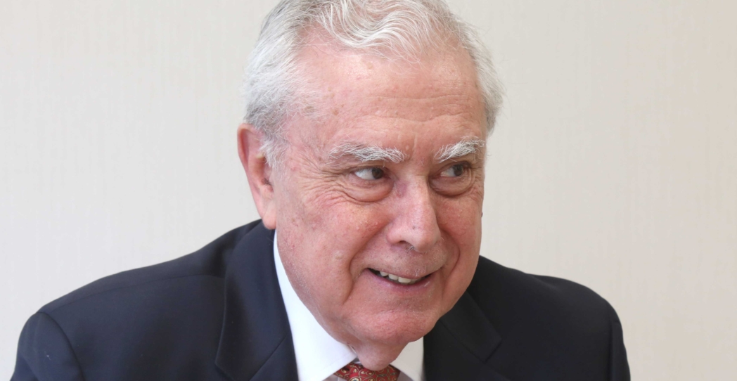 Javier Rupérez: «Sánchez puede ser el presidente que acabe con la unidad del país»