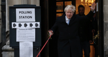 Arrolló Boris Johnson, vuelve la niebla al canal y el continente a sus peleas