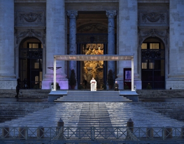 Papa Francisco, el líder que responde cuando arrecia la tormenta