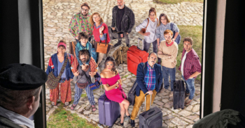 «El pueblo», la serie donde la felicidad es analógica