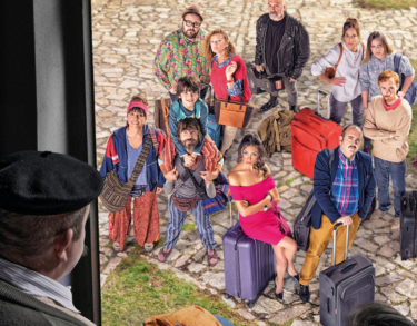 «El pueblo», la serie donde la felicidad es analógica