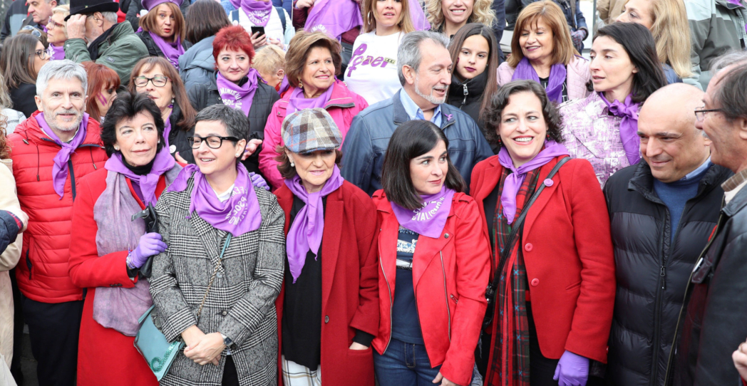 Ellas iban con guantes