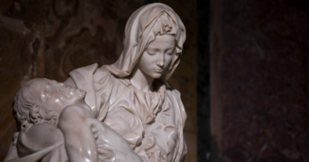 La mano de la Virgen