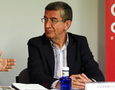 Antonio San José: «O apostamos por el periodismo de calidad o nos ahogamos en las ‘fake news’»