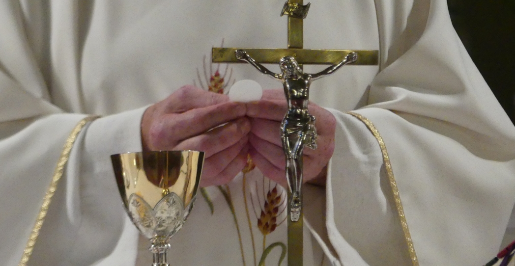 La comunión en la mano