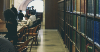 Estudiantes y estudiosos: sobre la universidad