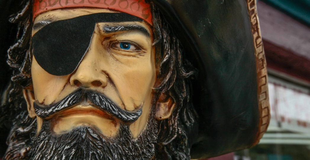 Las disparatadas razones británicas para justificar la piratería