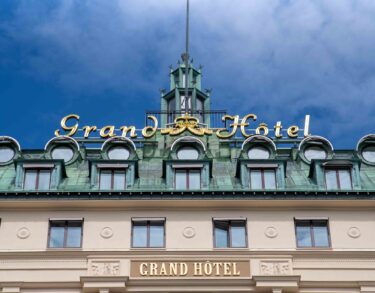 Tostadas quemadas, hoteles de lujo y una granja en África