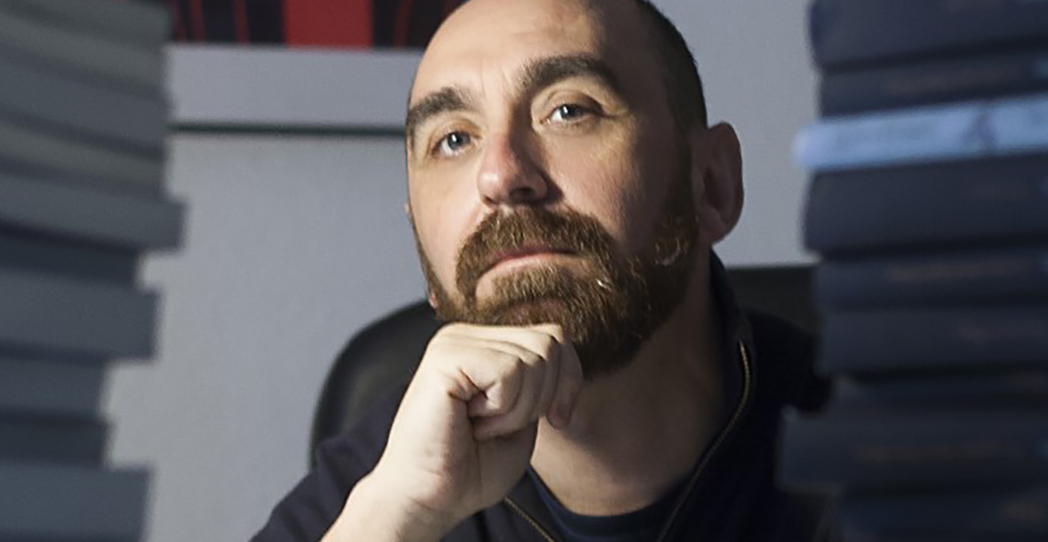 Enrique Redel: «Mi criterio a la hora de publicar se basa en dos pivotes: canon y gusto»