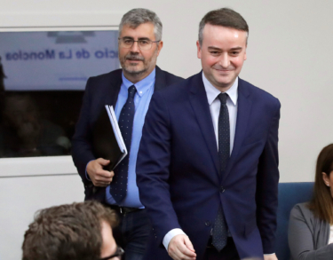 Controlar la información: el mejor camino para la mentira