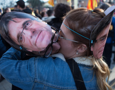 Impuestos, discordia y frikismo