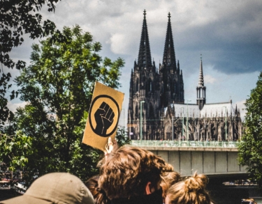 Cristianos, Conservadores, Reaccionarios