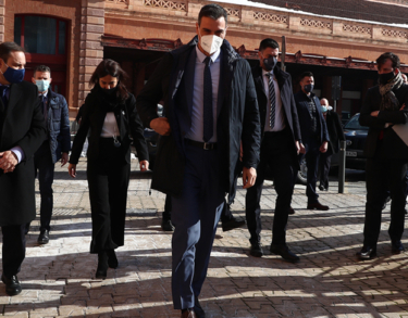 Sánchez y la técnica del avestruz