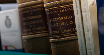 Hablar español en voz alta. Del derecho y del deber