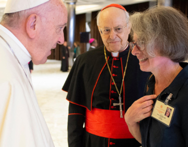 Las mujeres avanzan, sin cuotas, dentro de la Iglesia