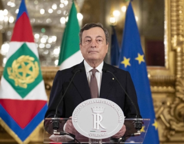 ¿Por qué un Gobierno de unidad nacional es posible en Italia y no en España?