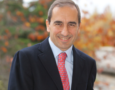 Alfonso Sánchez-Tabernero: «La ciencia examina todas las preguntas que tienen los seres humanos y, por eso, debe ocuparse también de Dios»