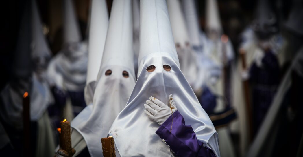 De procesión por Internet: pasos, cofrades y saetas virtuales