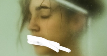 Muere la libertad de silencio